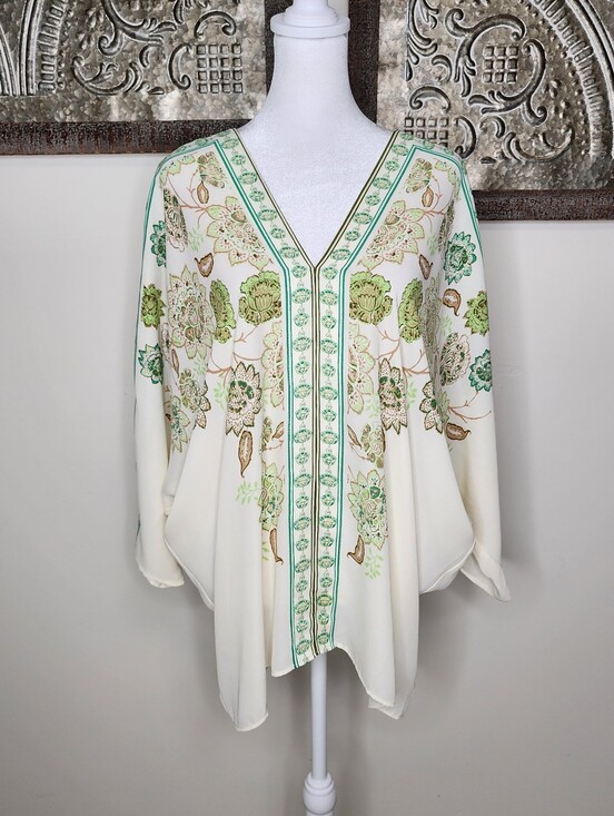 Rose & Olive Tops - Rose + Olive Floral V-Neck Relaxed Fit Boho Tunic Top Large Summer Boho Chic